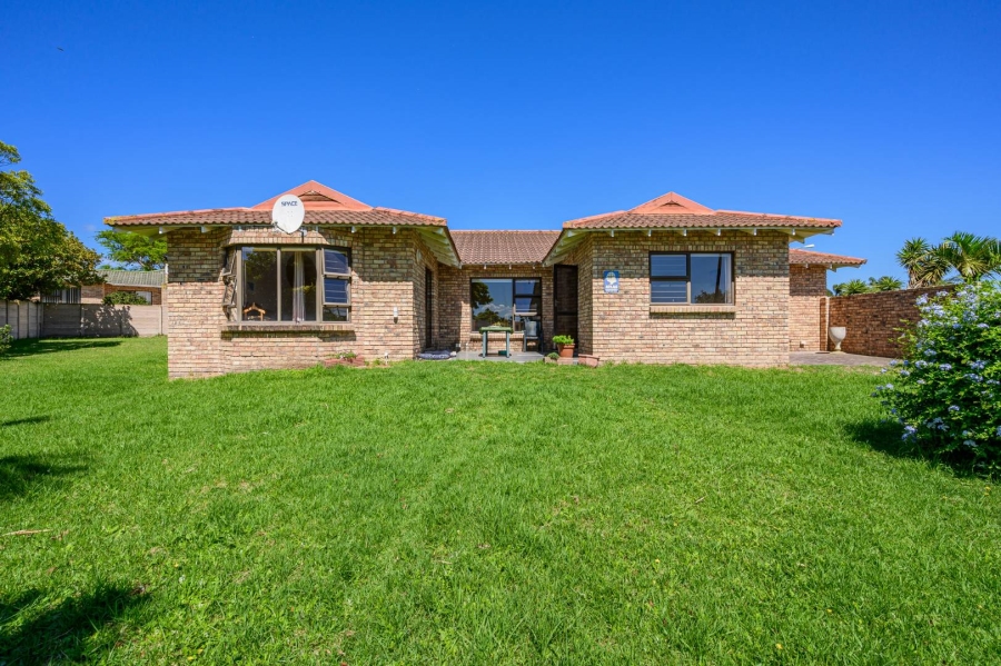 3 Bedroom Property for Sale in Beverley Grove Eastern Cape